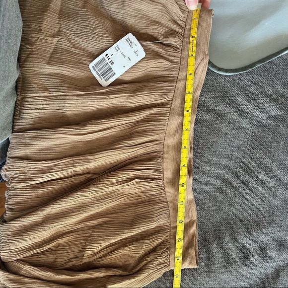MOVING SALE! Forever 21 tan mini skirt - Picture 4 of 4